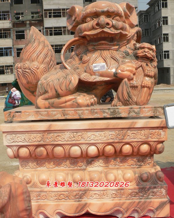 石頭看門(mén)獅子，卡通石雕獅子