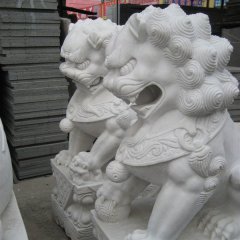白色石頭獅子雕塑,白色石獅子