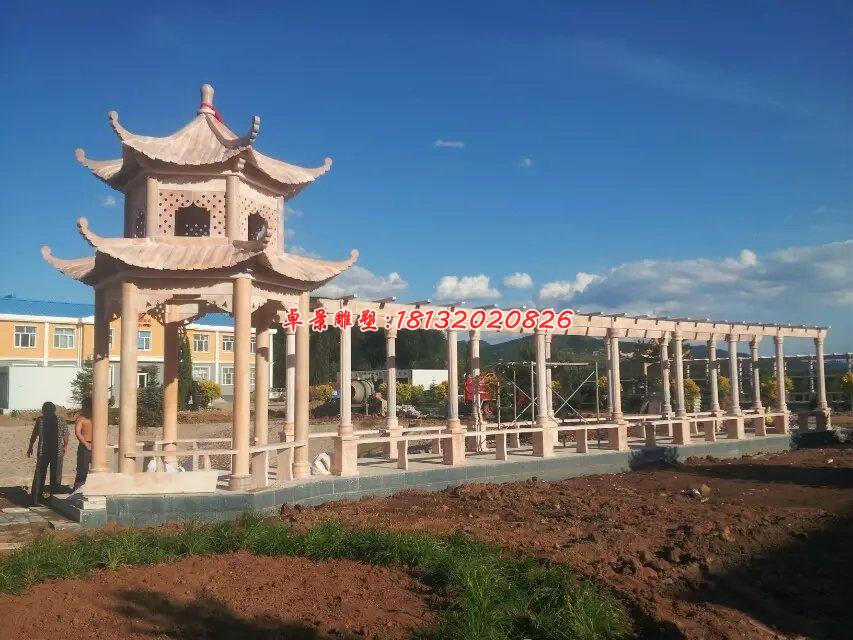 晚霞紅石涼亭，長廊石雕