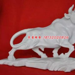拓荒牛石雕,漢白玉石牛動(dòng)物雕塑