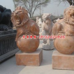 踩球獅子雕塑,晚霞紅石雕西洋獅