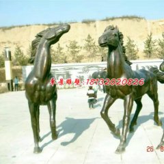 小馬一家三口銅雕,廣場(chǎng)銅馬雕塑