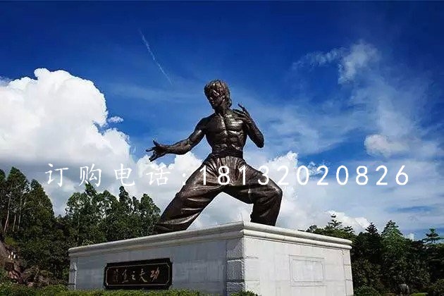 李小龍銅雕,廣場李小龍銅雕