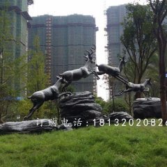 梅花鹿銅雕，跑著的梅花鹿銅雕