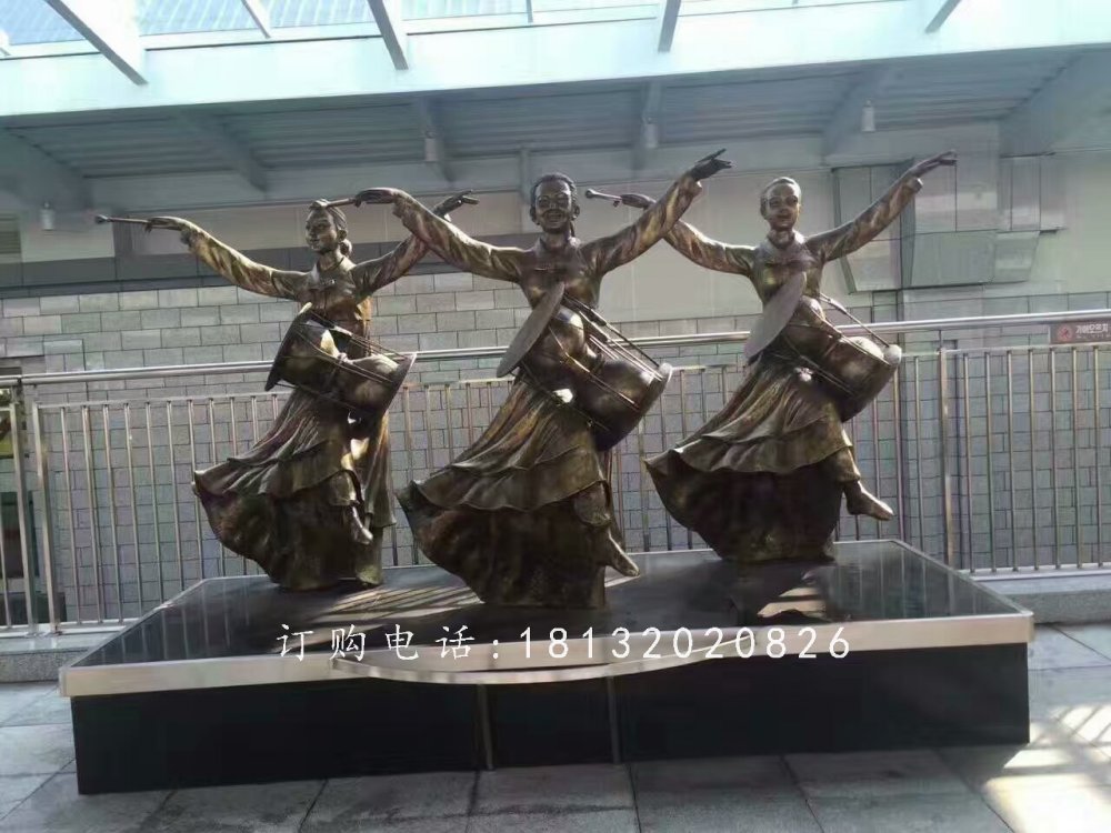 少數民族跳舞雕塑,廣場人物銅雕