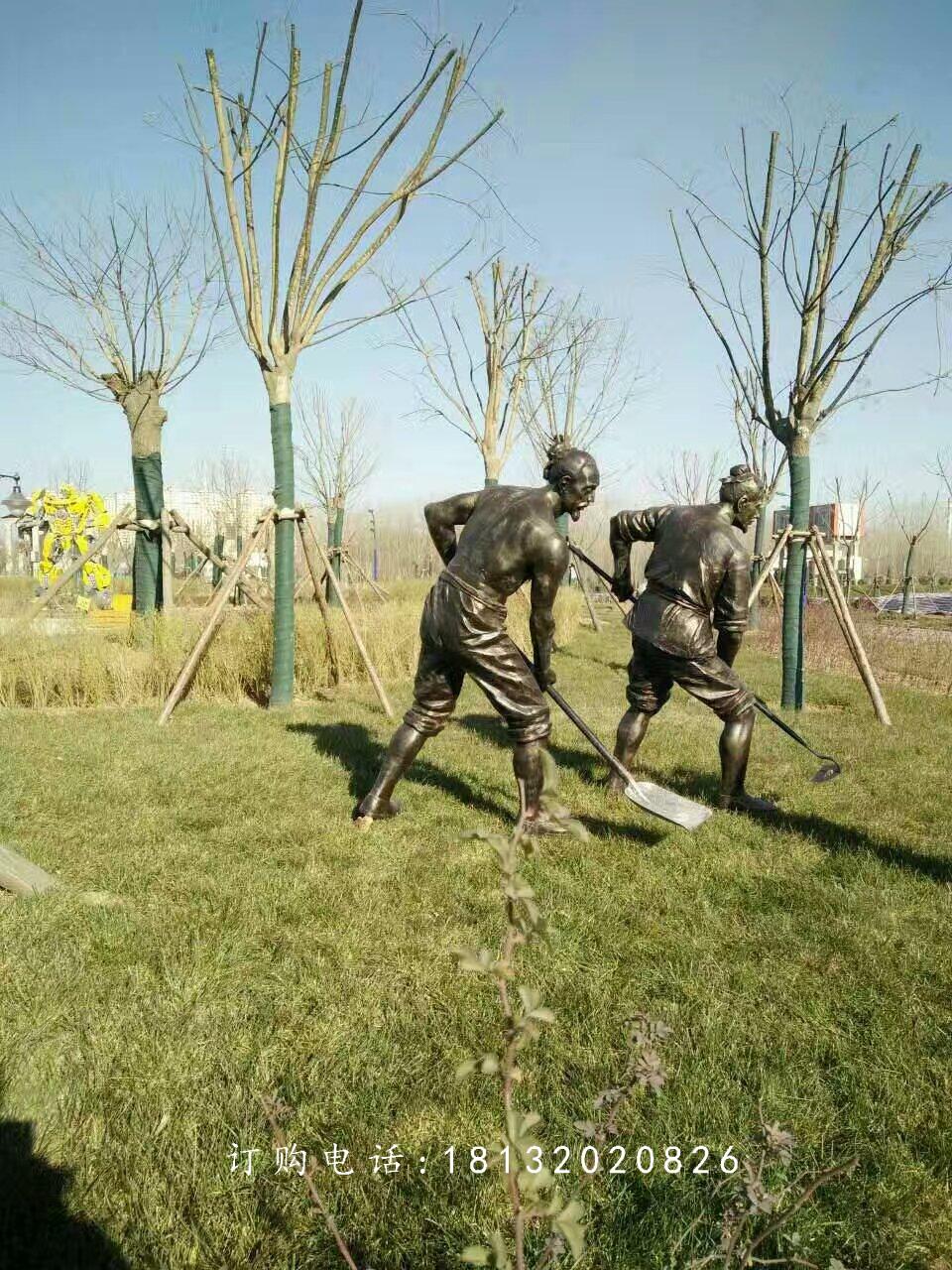 做農(nóng)活人物銅雕，公園人物雕塑 (4)