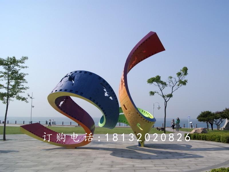 不銹鋼五彩膠卷雕塑,不銹鋼景觀雕塑