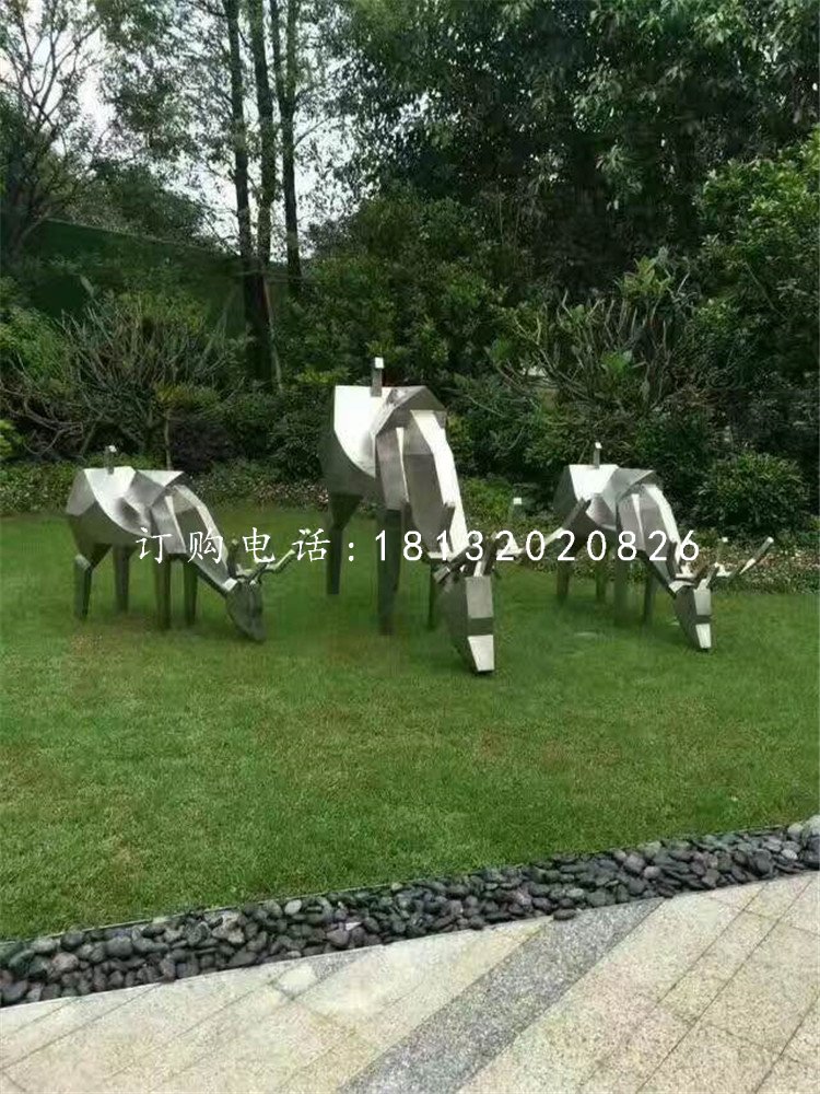 小鹿吃草雕塑，不銹鋼動物 (3)
