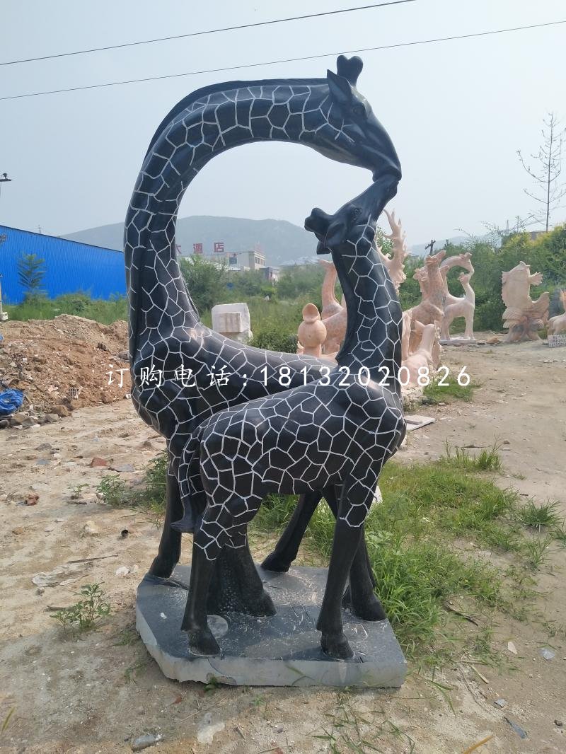 親嘴鹿石雕,青石動物雕塑