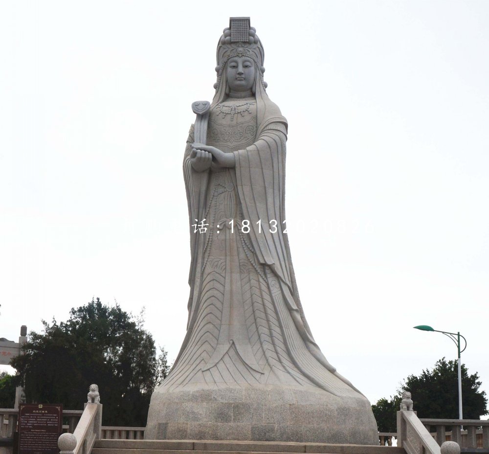 媽祖石雕，廣場神仙石雕.jpg