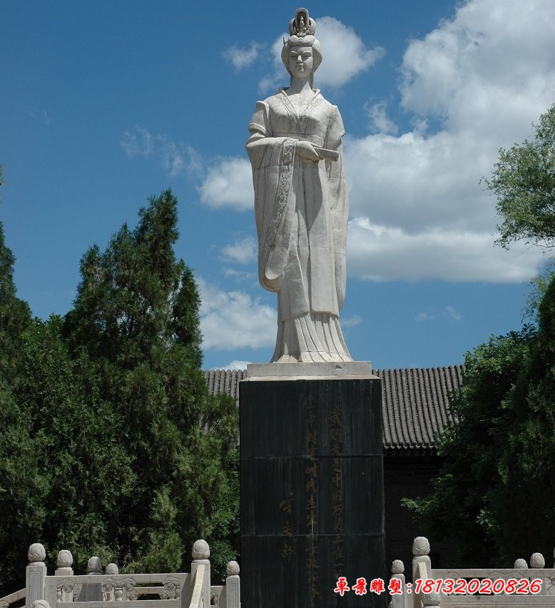 景區武則天石雕