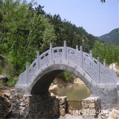 景區石雕拱橋